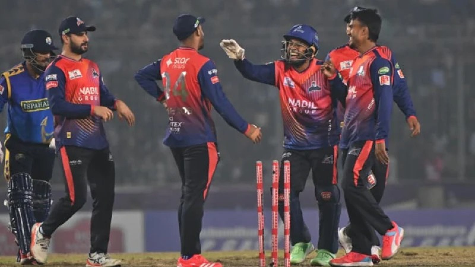 চট্টগ্রামকে হারিয়ে বিপিএল চ্যাম্পিয়ন রাজশাহী