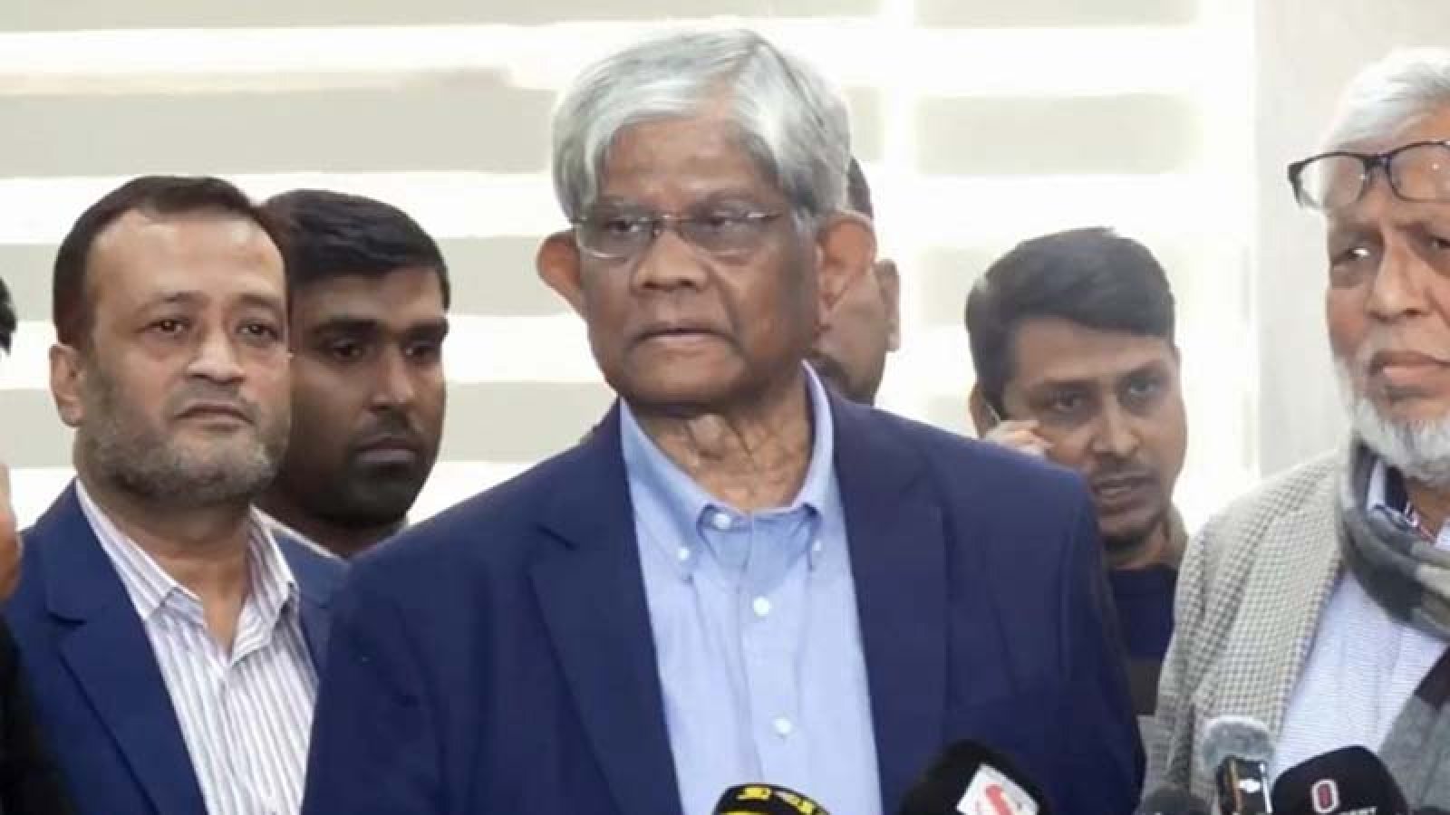 ভারতের সঙ্গে উত্তেজনার প্রভাব দেশের অর্থনীতিতে পড়বে না : অর্থ উপদেষ্টা