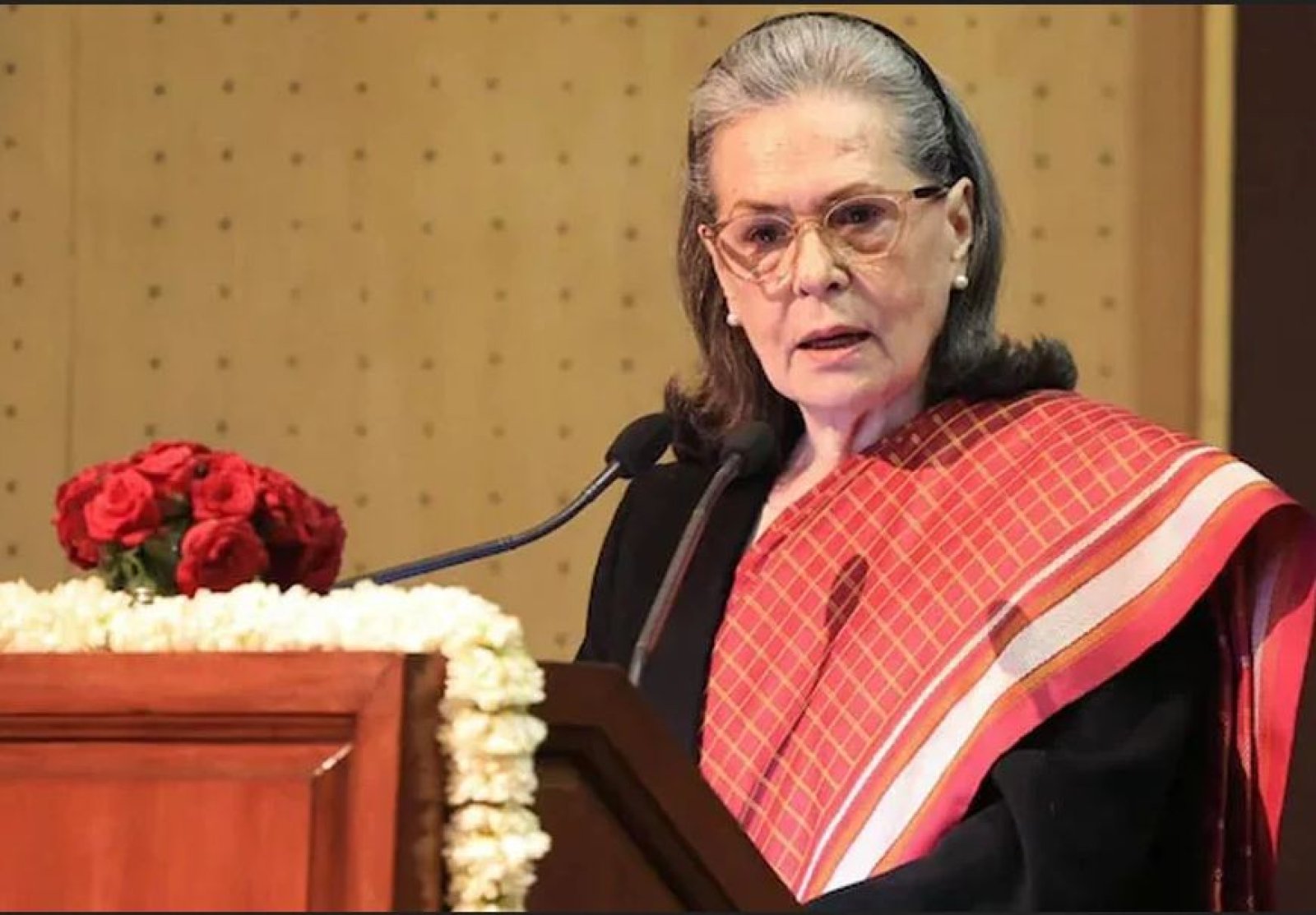 ফের অসুস্থ সোনিয়া গান্ধী! তড়িঘড়ি ভর্তি করা হল দিল্লির হাসপাতালে