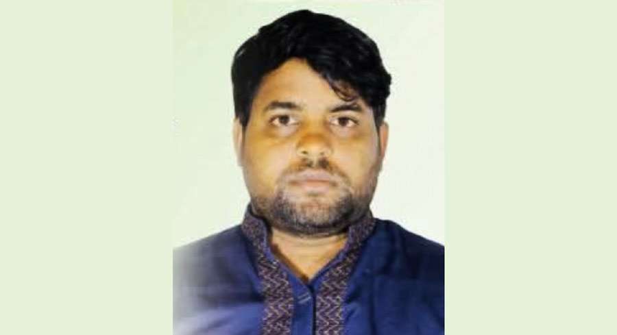 প্রতারণার অভিযোগে জেলা স্বেচ্ছাসেবক দলের নেতা গ্রেফতার
