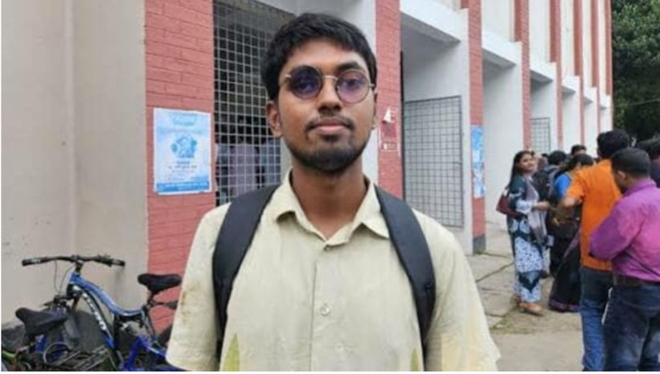 রাকসু নির্বাচন: ছাত্রশিবিরের প্যানেল থেকে জয়ী হলেন জুলাই আন্দোলনে চোখ হারানো দ্বীপ