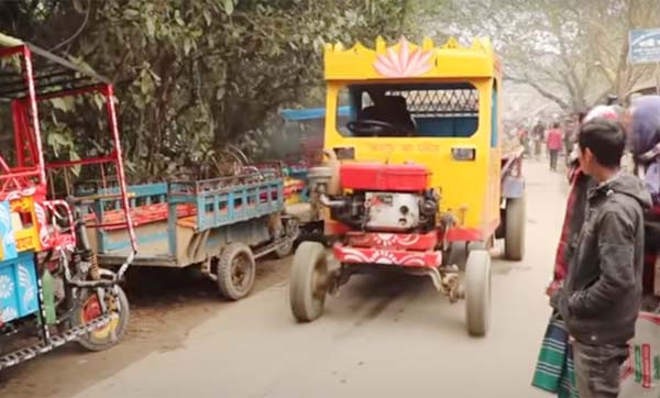 নামাজে যাওয়ার পথে গাড়ির ধাক্কায় শিশুর মৃত্যু