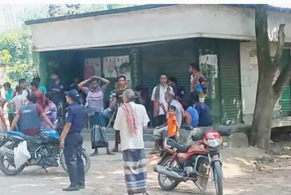 নাচোলে বিএনপির দু গ্রুপের সংঘর্ষে গুরুতর আহত দুই ভাই এর মৃত্যু।