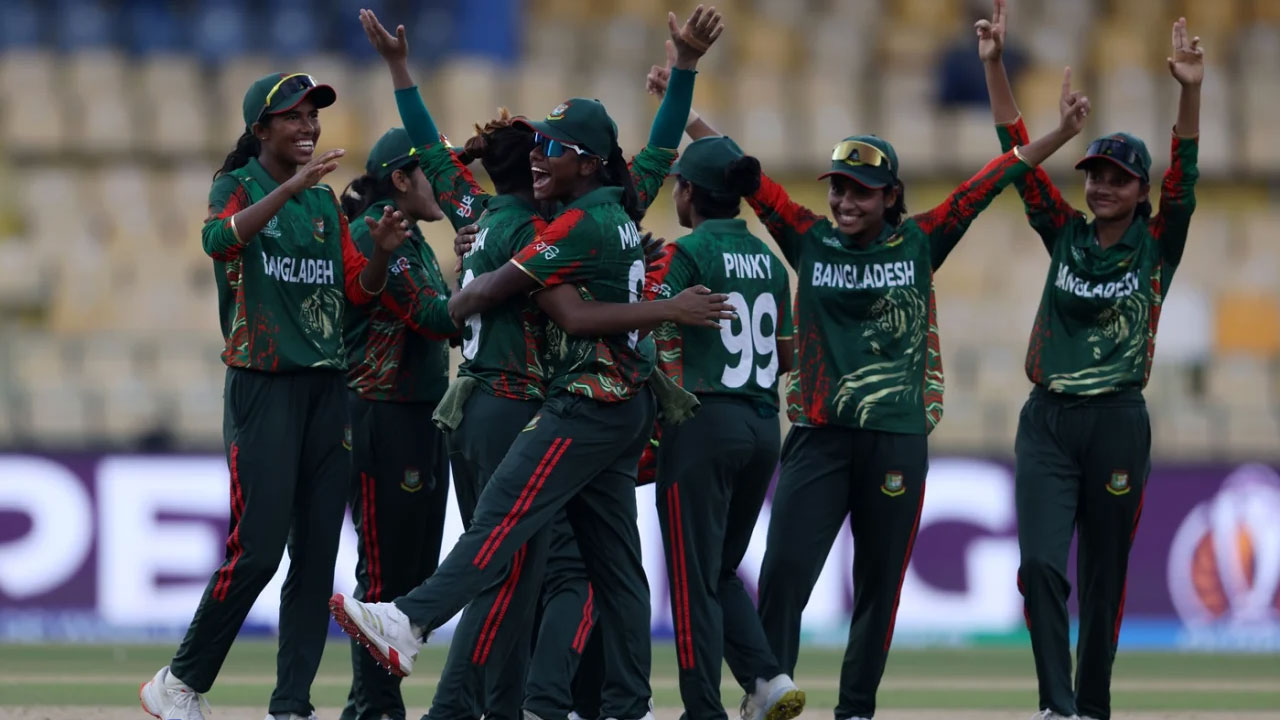 পাকিস্তানকে উড়িয়ে বিশ্বকাপ শুরু বাংলাদেশের
