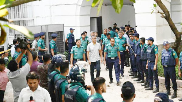 ১৫ সেনা কর্মকর্তাকে কারাগারে পাঠানোর নির্দেশ ট্রাইব্যুনালের