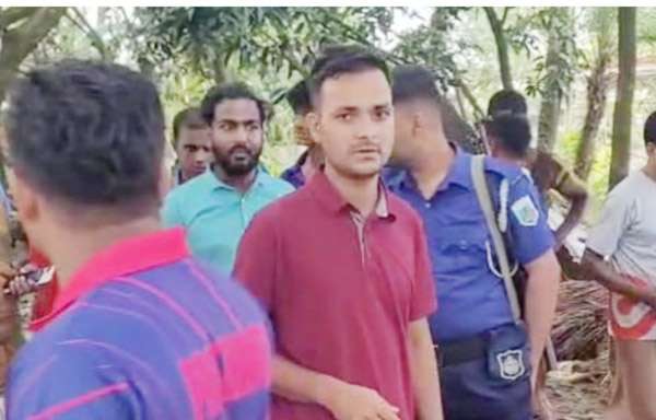 দুর্গাপুরে দুই পুলিশ কনস্টেবলকে গণধোলাই, পুলিশ লাইনে ক্লোজড