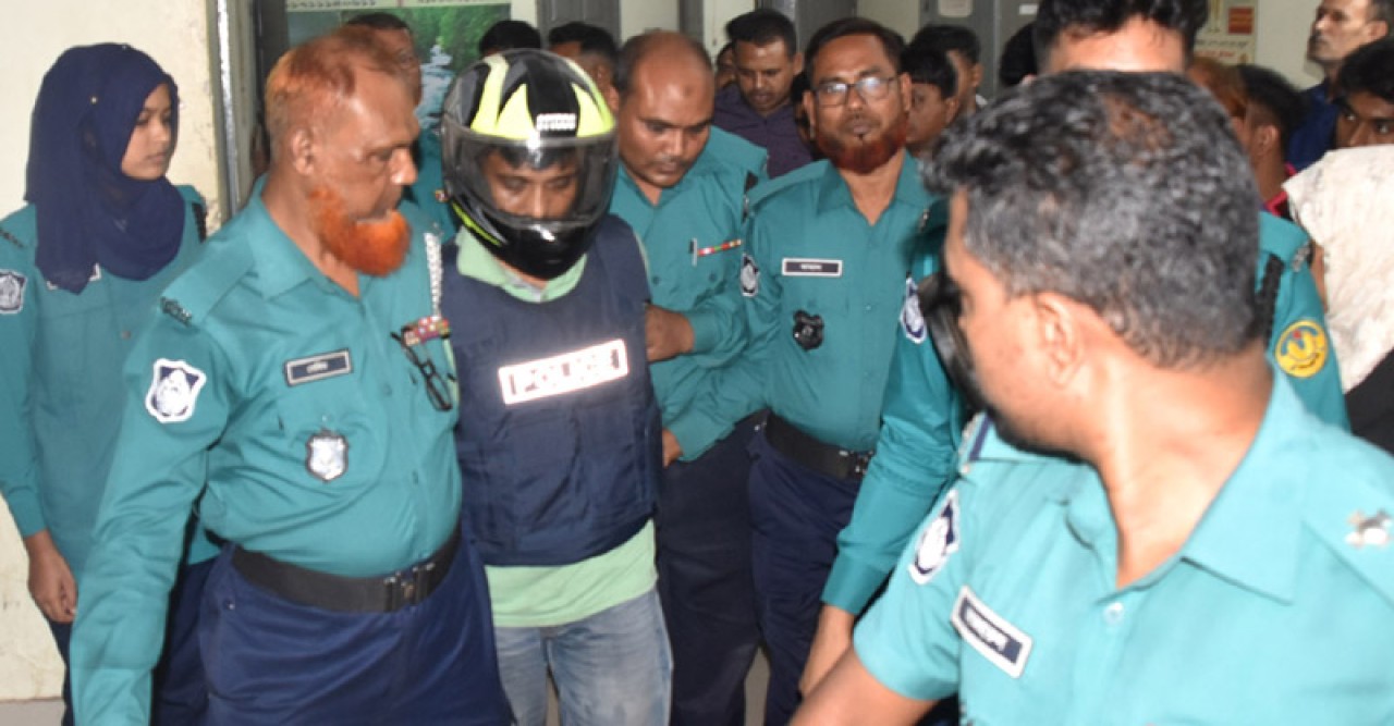 বিচারকের ছেলে হত্যা মামলার আসামি ফের রিমান্ডে