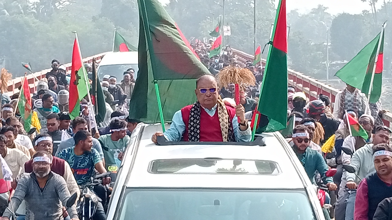নওগাঁ-২ আসনে বিএনপির বিশাল মোটরসাইকেল শোডাউন