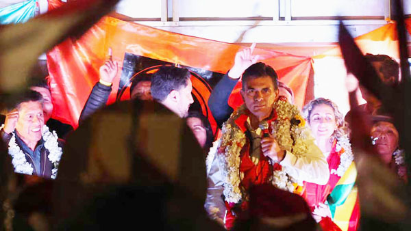 বলিভিয়ার প্রেসিডেন্ট হলেন রদ্রিগো পাজ, দুই দশকের বামপন্থি শাসনের অবসান