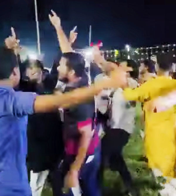 রাকসু নির্বাচনে পরাজিত প্রার্থীদের পিকনিকে ছাত্রশিবিরের থিম সঙের সাথে নৃত্য, সমালোচনা