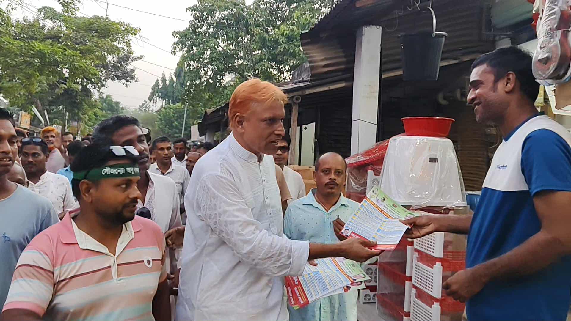 তারেক রহমানের ৩১ দফা প্রচারে আবু বকর সিদ্দিকের পুঠিয়ায় লিফলেট বিতরণ ও গণসংযোগ