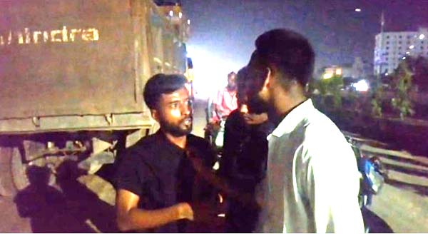 নারায়ণগঞ্জে ছাত্রলীগের মশাল মিছিল, আটক ৫