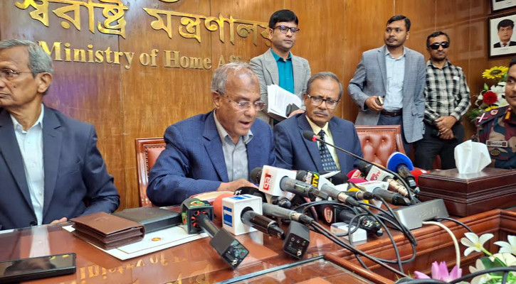 হাদি হত্যাকাণ্ডে জড়িত কাউকে ছাড় দেওয়া হবে না: স্বরাষ্ট্র উপদেষ্টা