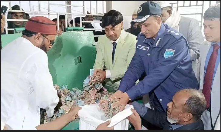 পাগলা মসজিদের ১৩ দানবাক্সে মিলেছে ৩৫ বস্তা টাকা