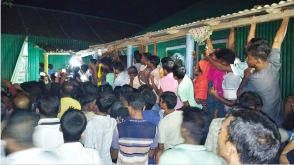 নামাজরত বাবাকে কুপিয়ে হত্যার অভিযোগ মাদকাসক্ত ছেলের বিরুদ্ধে