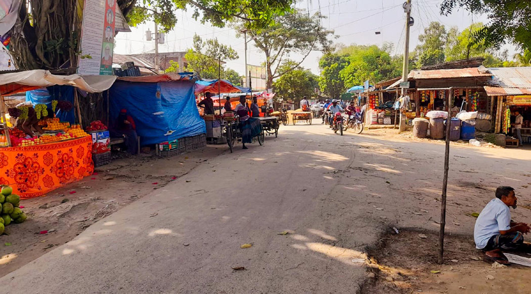 মান্দায় ভূয়া প্রকল্প দেখিয়ে ৮ লাখ টাকা আত্মসাতের অভিযোগ