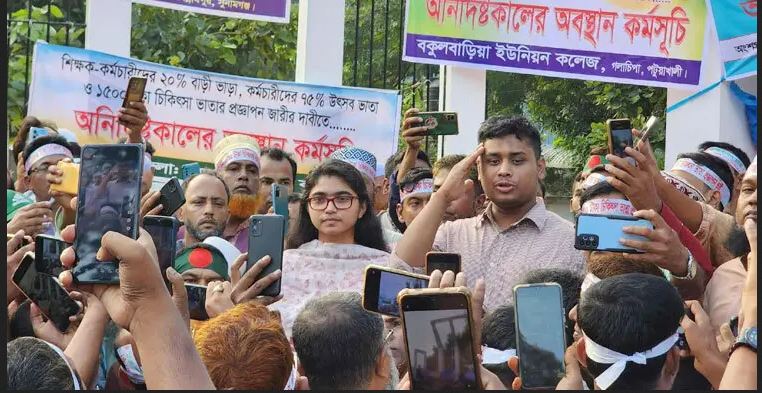 শিক্ষকদের আন্দোলন চালিয়ে যেতে বললেন হাসনাত ও জারা