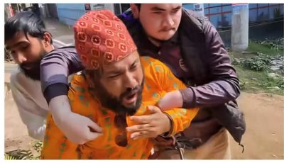 ৯ ঘণ্টা পর আওয়ামীপন্থি শিক্ষককে বাসায় পৌঁছে দিল চবি প্রশাসন