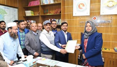 নবম পে-স্কেল বাস্তবায়নের দাবিতে স্মারকলিপি, না মানলে ‘ভুখা মিছিল’