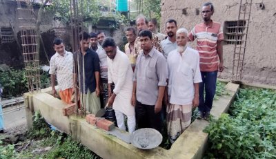 রাণীনগরে চেয়ারম্যানের অর্থায়নে মন্দির নির্মাণ
