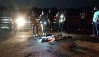 রাতে সাতক্ষীরার সড়কে ঝরল ২ প্রাণ