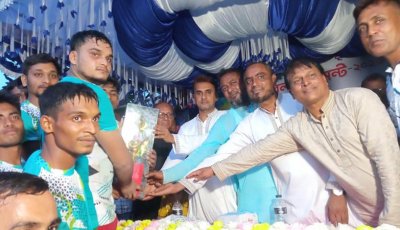 বাঘায় ইয়ার মোহাম্মদ চেয়ারম্যান স্মৃতি ফুটবল টুর্নামেন্টের ফাইনাল খেলা অনুষ্ঠিত
