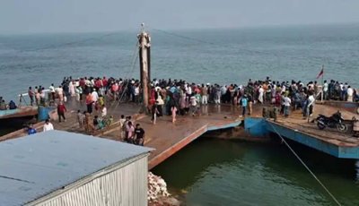 ফেরিঘাটে বাস দুর্ঘটনা: ২৫ জনের মরদেহ উদ্ধার, এখনো নিখোঁজ ৮