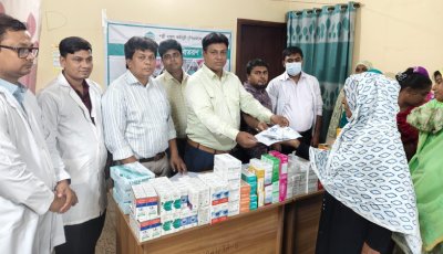 রাজশাহীতে পল্লী মঙ্গল কর্মসূচির চিকিৎসাসেবা ও ওষুধ বিতরণ