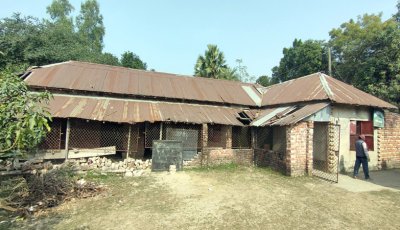 ২২ বছর ধরে বেতন-ভাতা বঞ্চিত রাণীনগরের শফিকপুর কারিগরি কলেজ
