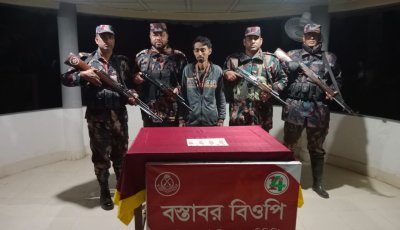 পত্নীতলায় নেশাজাতীয় ট্যাপেন্টাডল ট্যাবলেটসহ যুবক আটক