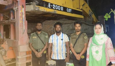 দুর্গাপুরে পুকুর খননের অভিযোগে দু’জন আটক