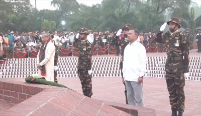 স্মৃতিসৌধে বীর শহীদদের প্রতি রাষ্ট্রপতি ও প্রধানমন্ত্রীর শ্রদ্ধা