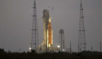 অ্যাপোলোর পর এবার আর্টেমিস: চাঁদ জয়ের পথে নতুন ইতিহাস