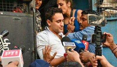 অভিনেতা ইমরান খানকে ভারত ছাড়ার নির্দেশ