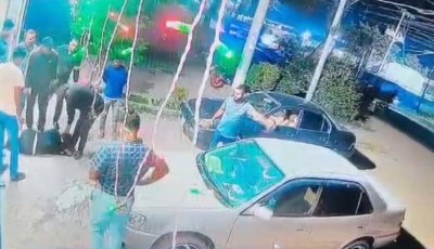 ঈশ্বরদীতে বেলারুশ নাগরিককে গাড়ি চাপা দেওয়ার চেষ্টা, চালক গ্রেপ্তার