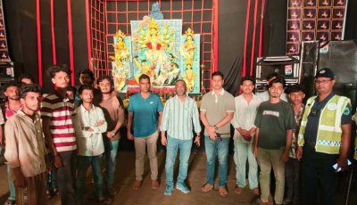 সিরাজগঞ্জে দুর্গাপূজার নিরাপত্তা নিশ্চিতে বিভিন্ন পূজামণ্ডপ পরিদর্শনে পুলিশ সুপার