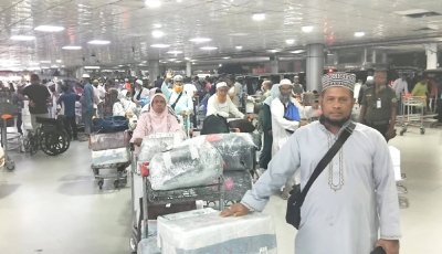 অবশেষে বিকল্প পথে শিশুসহ ঈশ্বরদীর ৫০ নারী-পুরুষ নিরাপদে দেশে ফিরেছেন