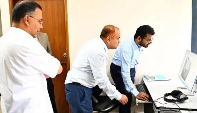 মহাকাশ গবেষণা প্রতিষ্ঠান পরিদর্শনে প্রধানমন্ত্রী