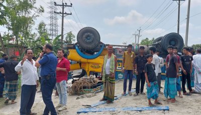 ময়মনসিংহে ট্রাকের ধাক্কায় ৩ নারী নিহত