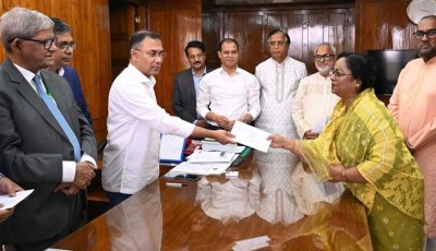 ১২ সিটির পরিচ্ছন্নতাকর্মীদের ইদ উপহার দিলেন প্রধানমন্ত্রী