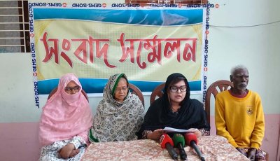 রাজশাহীতে বাড়ির জমি দখলে সীমানা প্রাচীর