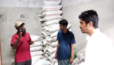 পুঠিয়ায় অবৈধ সার মজুতের বিরুদ্ধে মোবাইল কোর্টে  ৩০ হাজার টাকা জরিমানা