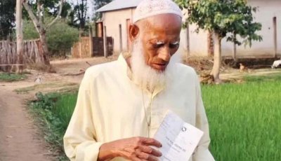 নিজেকে জীবিত প্রমাণে দ্বারে দ্বারে ঘুরছেন ‘মৃত’ আব্দুল মজিত