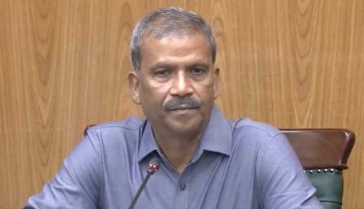 বাসাটার জন্য অনেক মায়া লাগছে: আসিফ নজরুল
