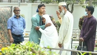 পিলখানা ট্র্যাজেডি: চোখের জলে শহীদদের শ্রদ্ধা জানালেন স্বজনরা