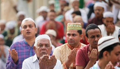 নগরীতে জুমাতুল বিদায় মুসল্লিদের ঢল