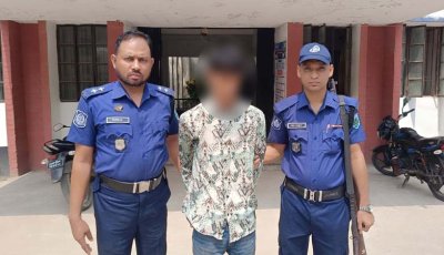 চাটমোহরে তৃতীয় শ্রেণির ছাত্রীকে ধর্ষণের অভিযোগে কিশোর আটক