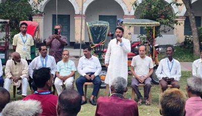 নগরীর অটোরিক্সা চালকদের সাথে রাসিক প্রশাসকের মতবিনিময়