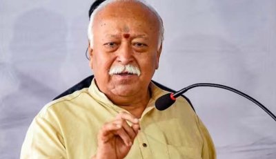 পাকিস্তানি মানেই ‘জাতশত্রু’ নয়! পাক নীতি নিয়ে অন্য সুর ভাগবতের গলায়
