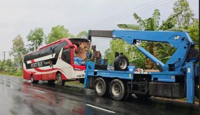 বিরামপুরে সড়ক দুর্ঘটনায় নিহত ২, আহত ১০